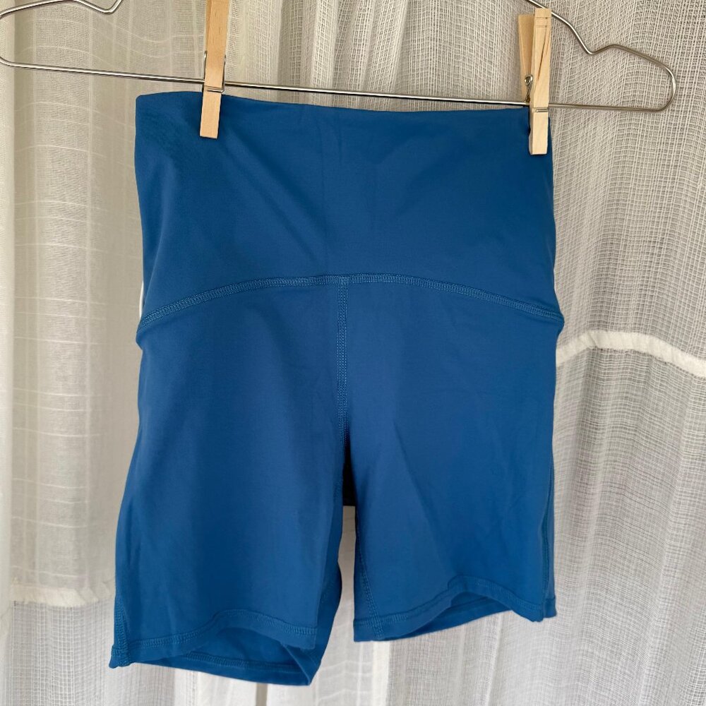 SHORE ACTIVE Blue Biker Shorts Size Small